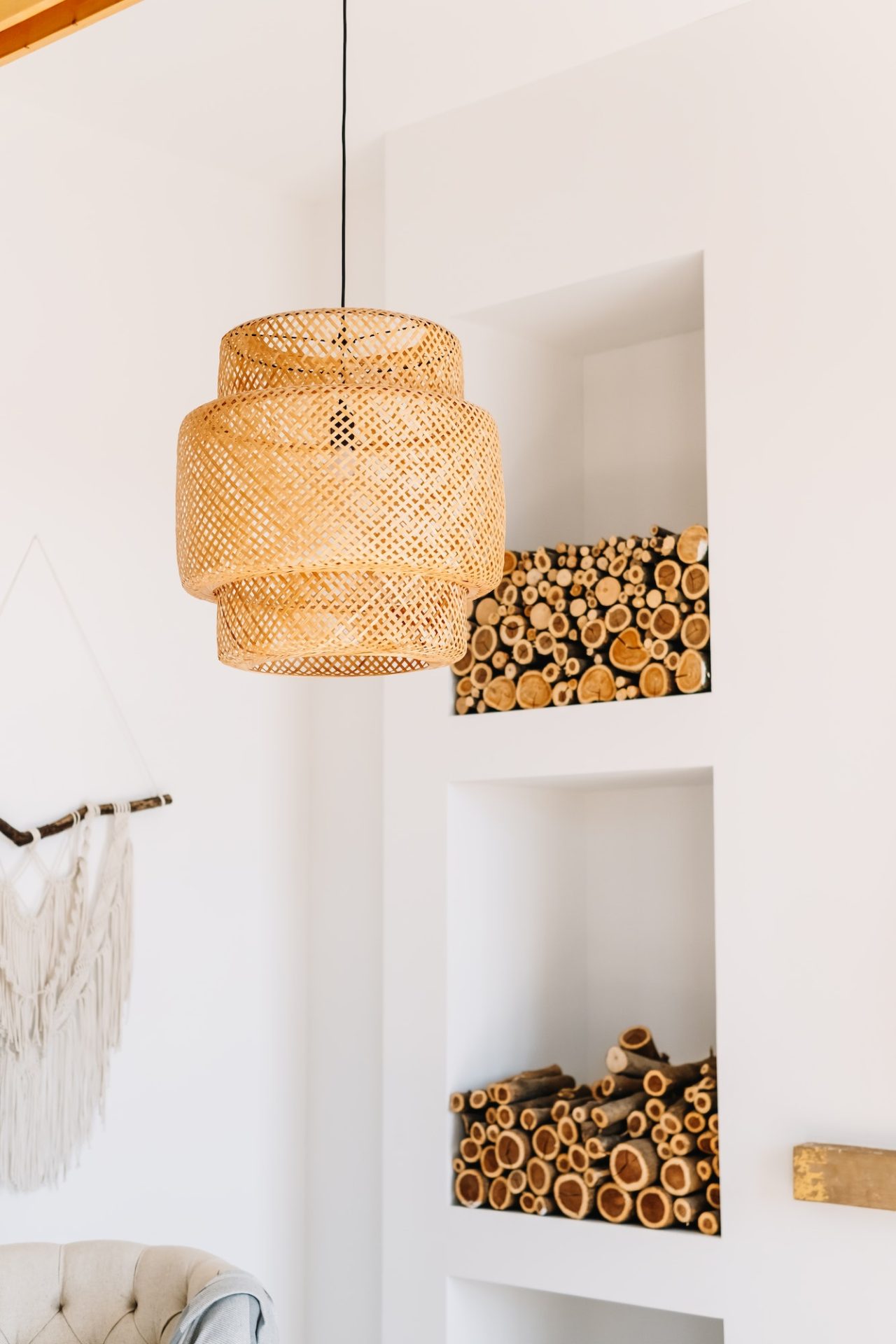 straw lampshade in modern living room eco friendly interior design using natural materials 1 2