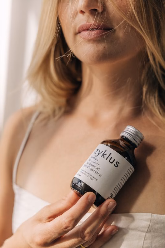 Wildkräuter Auszüge "Zyklus" Wildkräuter Auszüge "Zyklus" – Bild 3