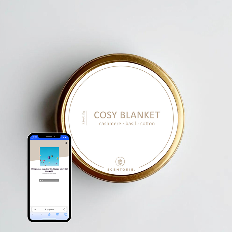 Duftkerze mit integrierter Meditation – TRIO, 3 x 110g nach Wahl (erhältlich ab anfans November)) Scentorie COSY BLANKET Duftkerze mit Meditation 110 g