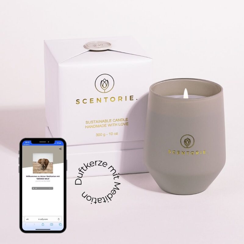 Scentorie SMOKED MILK Duftkerze mit Meditation 300 g